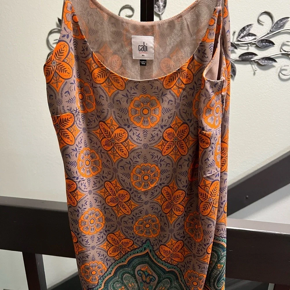NWOT CAbi Floral Orange and Gray Lined Top Size XS